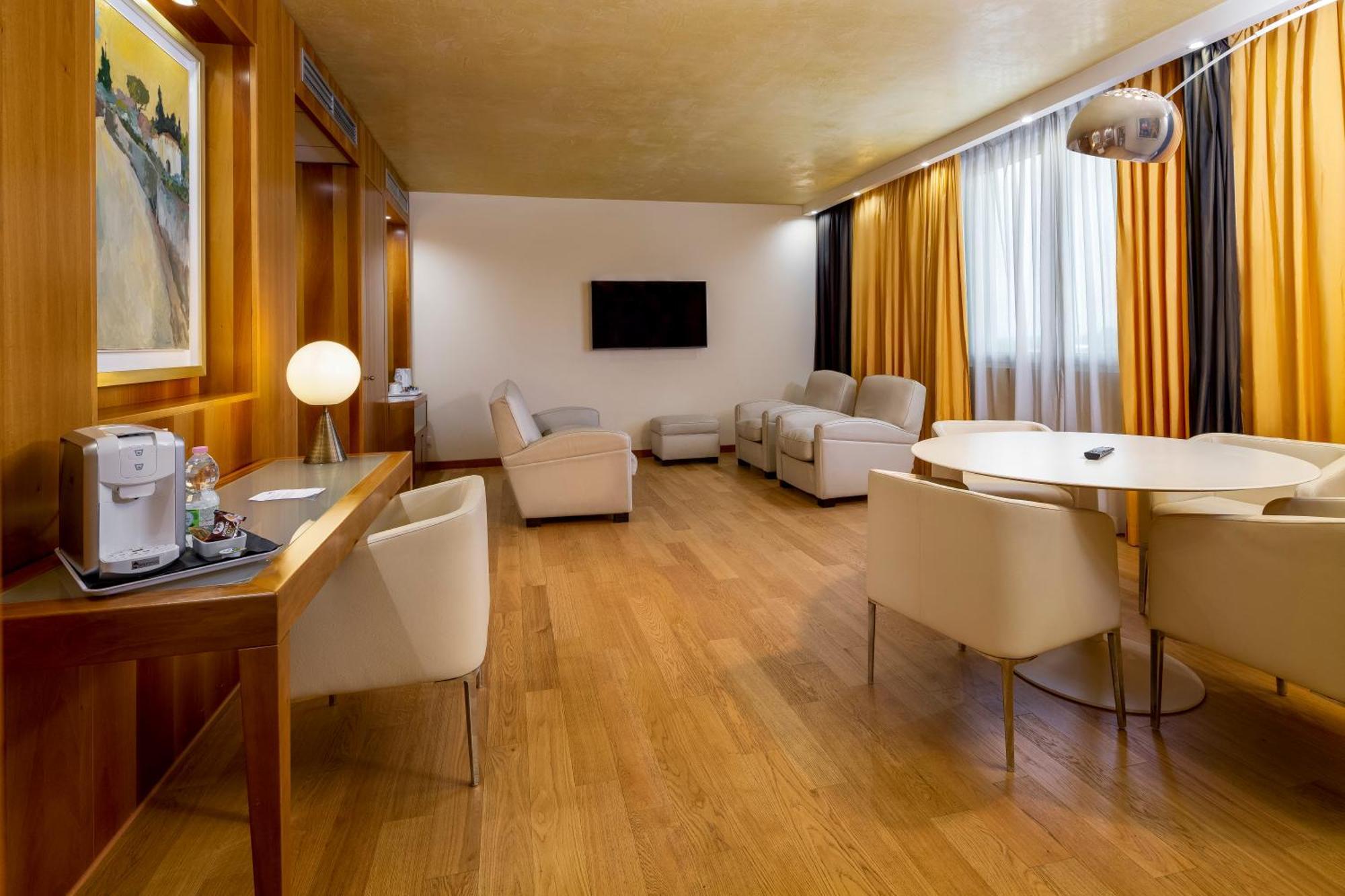 Crowne Plaza Padova, An Ihg Hotel